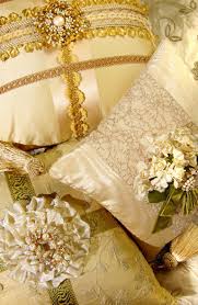 свадебные подушки с кружевом